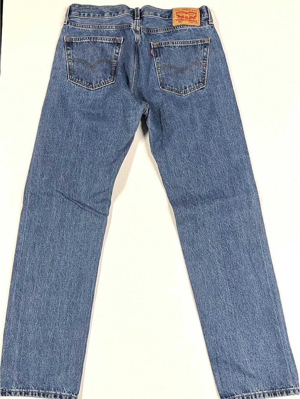 Lot of 2 Levi's 505 Regular Fit Blue Jeans Men’s Size 34 x 34 Denim Light Dark - Picture 4 of 12